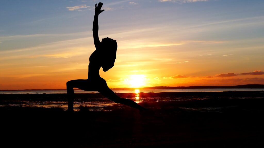 tramonto, yoga, oceano-3944688.jpg